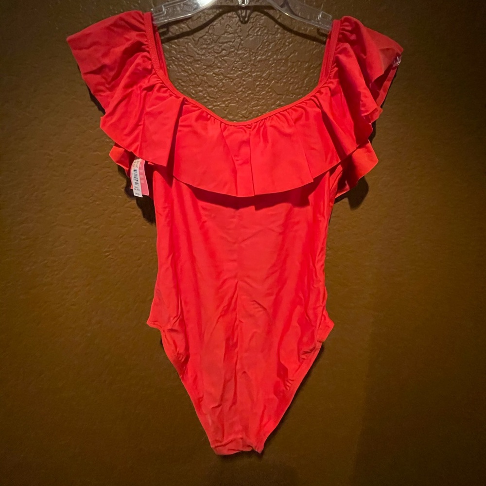 Uncommon/sent one piece swimsuit